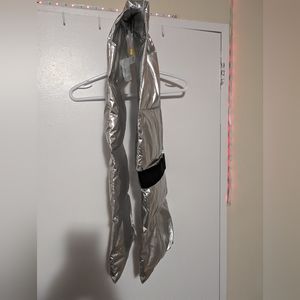 Puffer silver metallic scarf
